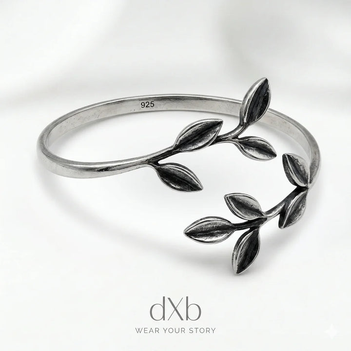 14k Gold Leaf Bypass Ring | Nature Inspired Jewelry