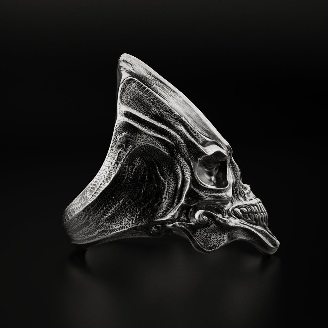 Gothic Sci-Fi Skull Ring - Handcrafted Silver Statement Jewelry for Edgy Fashion