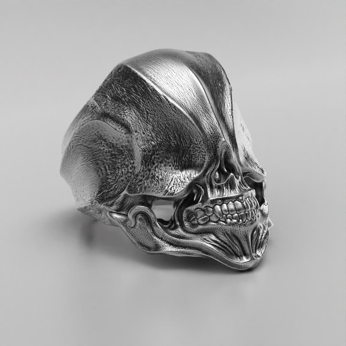 antique skull ring in oxidized silver, photo 1