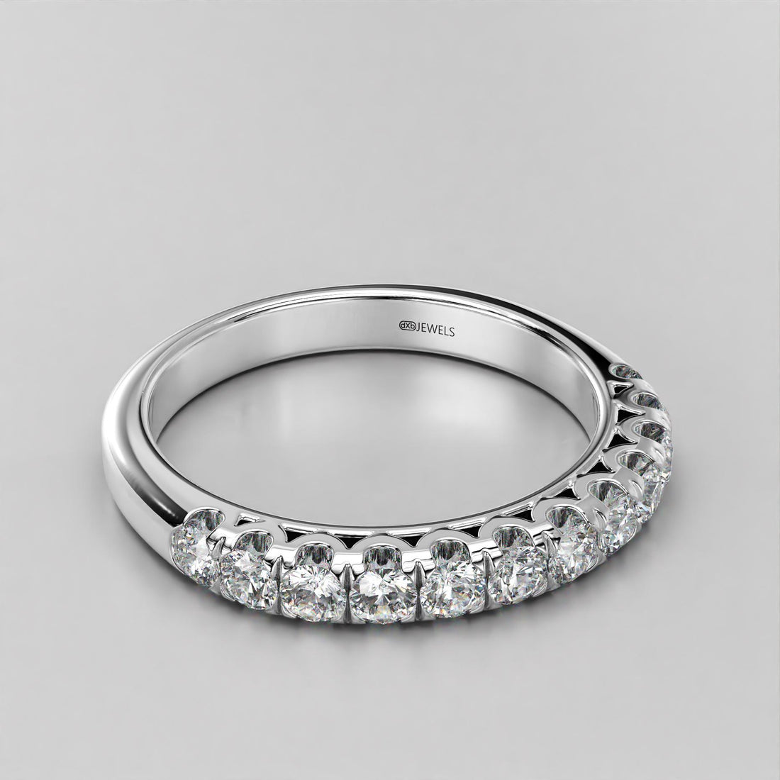 scallop shared claw wedding band with sparkling stones, photo 1