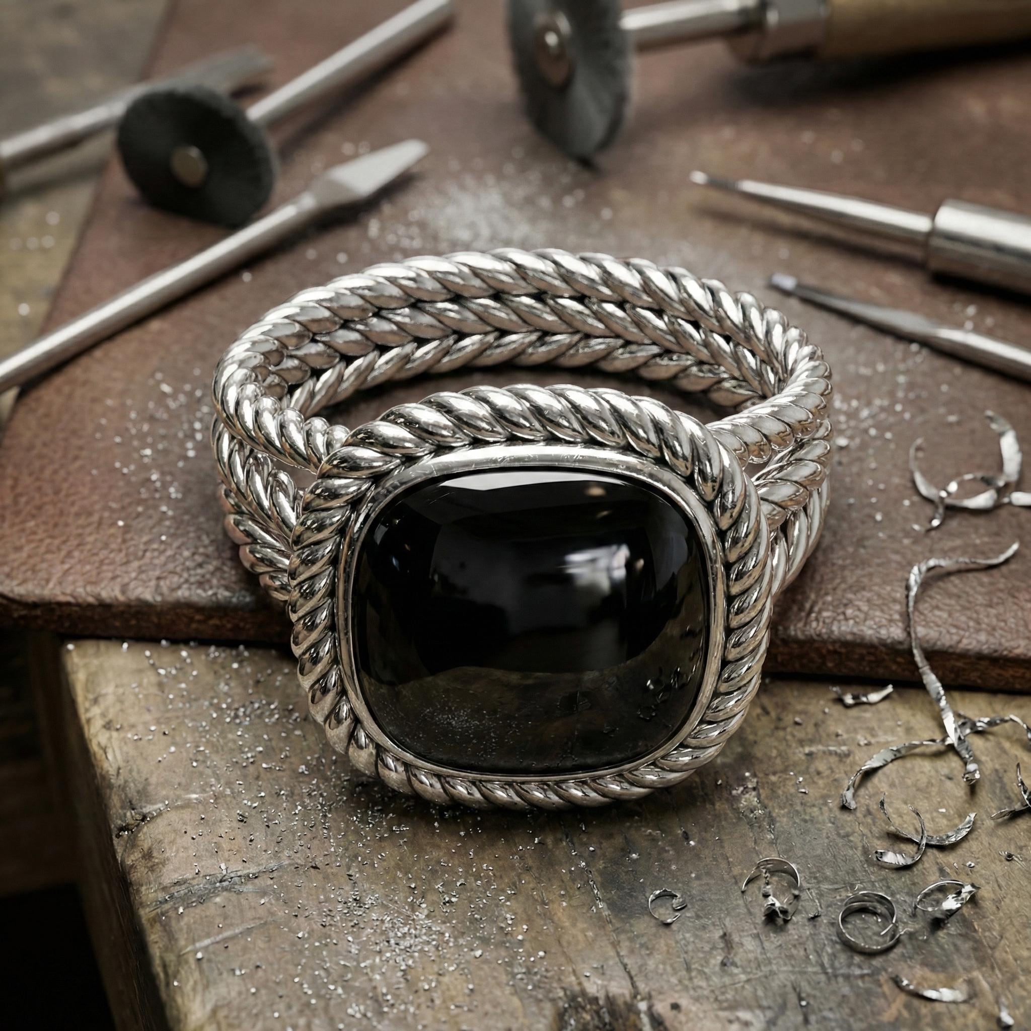 rope twist signet ring with black onyx in sterling silver, photo 4