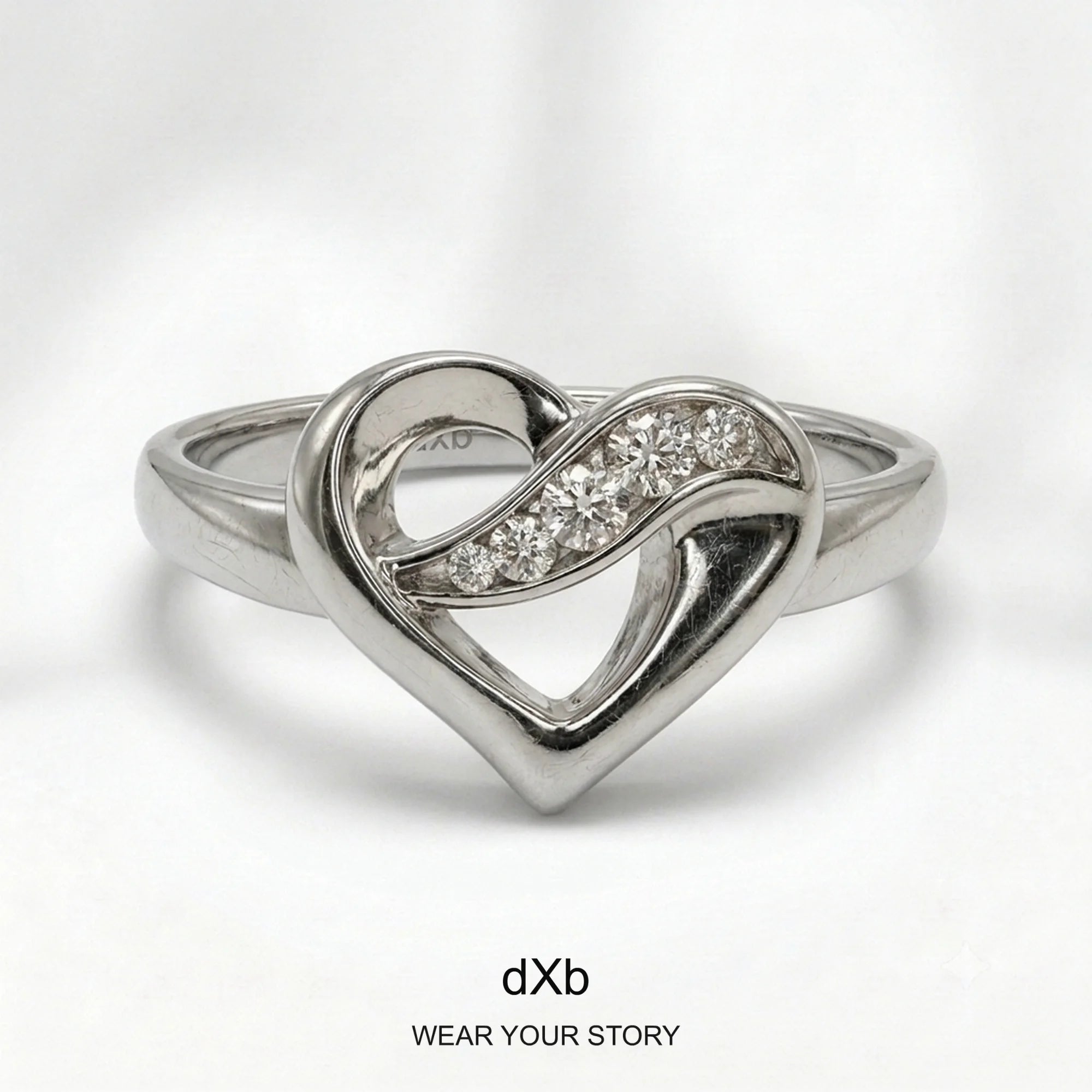 Platinum Heart Diamond Ring in High Polished Platinum, main view (2)